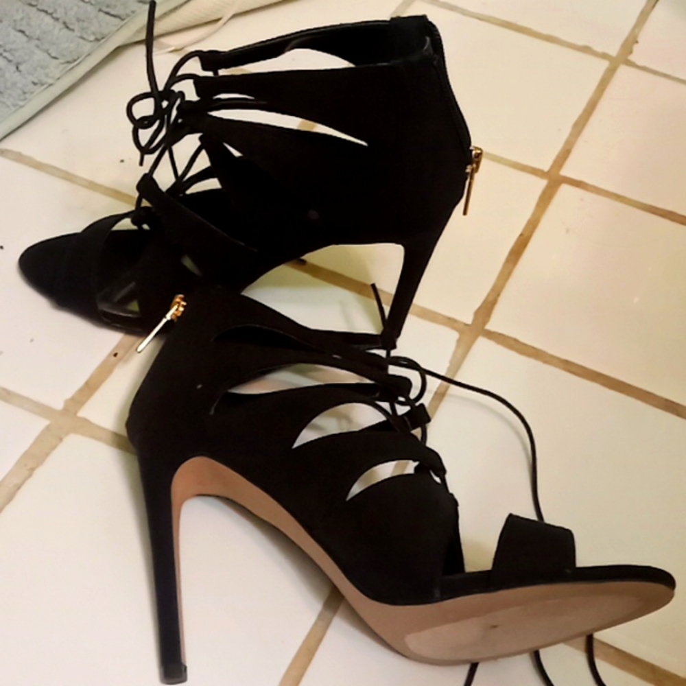 Madden Girl Lace Up Heel US 8.5